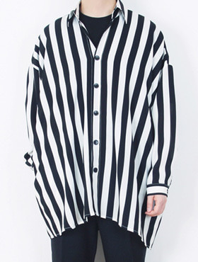 시크 스트라이프 오버핏 셔츠 자켓 (1color)